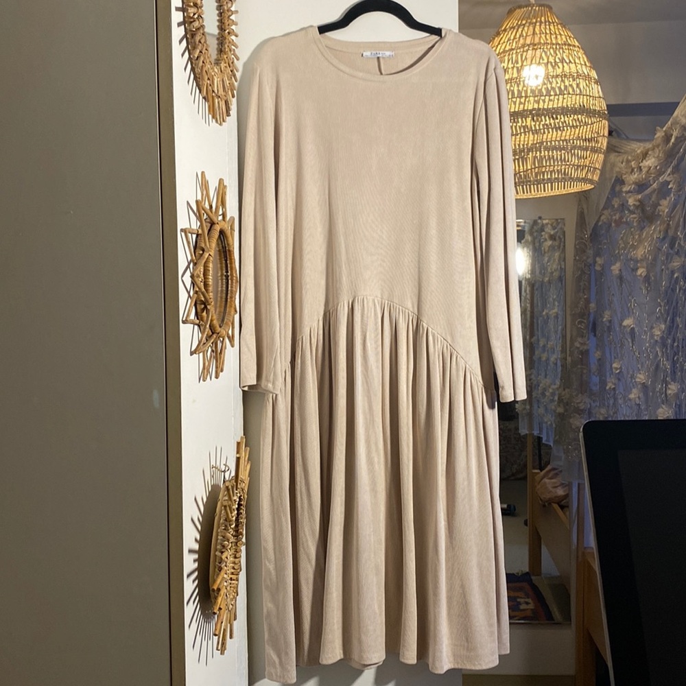 Zara Women's Ecru Creme Long Sleeve Soft Ribbed Knit Midi Dress